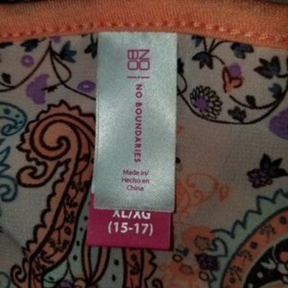 No Boundaries Shirt - Picture 4 of 5